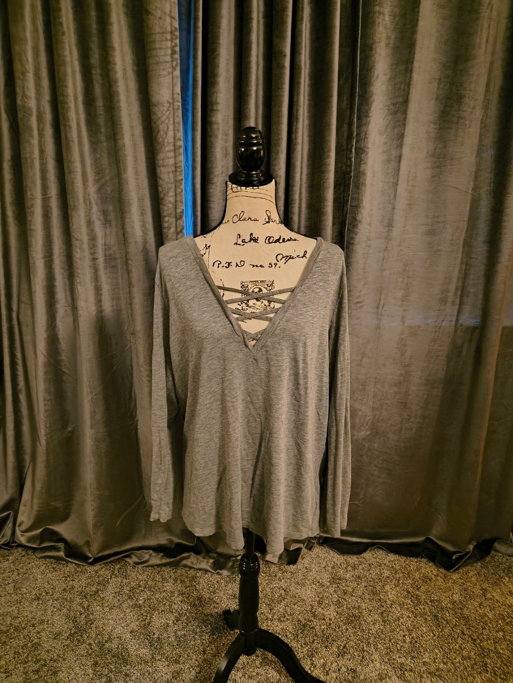torrid Sleep Gray Long Sleeve V-Neck Top